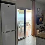 Ocean Front Playa Chica アパート *