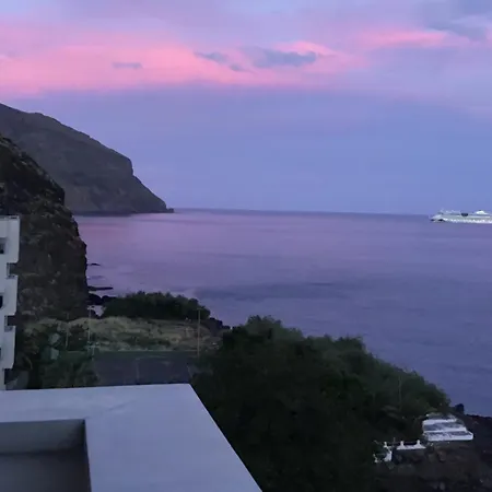 Ocean Front Playa Chica Διαμέρισμα *