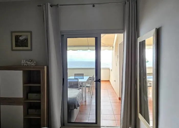 Ocean Front Playa Chica Appartement